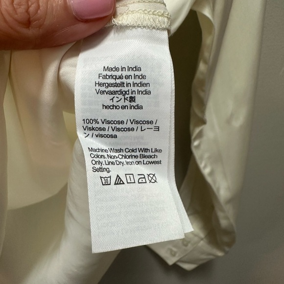 NWT! J.Crew Goldie top in satin. Size XS $98 - Picture 6 of 6